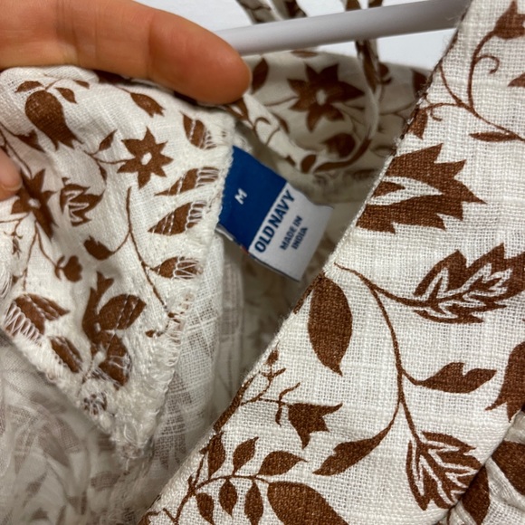 NWOT Linen Ruffle Top - Picture 2 of 3